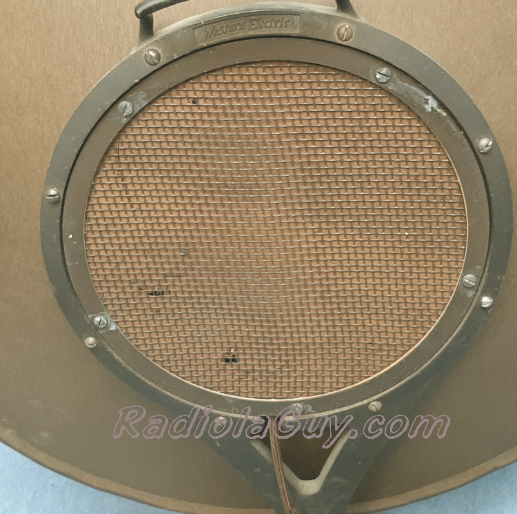 RadiolaGuy.com : Western Electric 540AWoud speaker