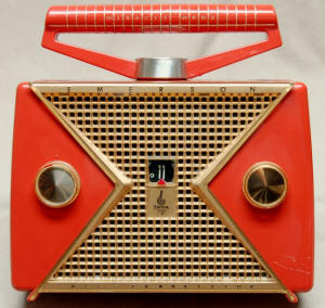 RadiolaGuy.com : Emerson 847 transistor radio